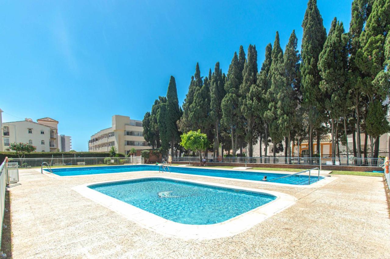 El Rocio En La Playa De Cariluela Apartment Torremolinos Luaran gambar