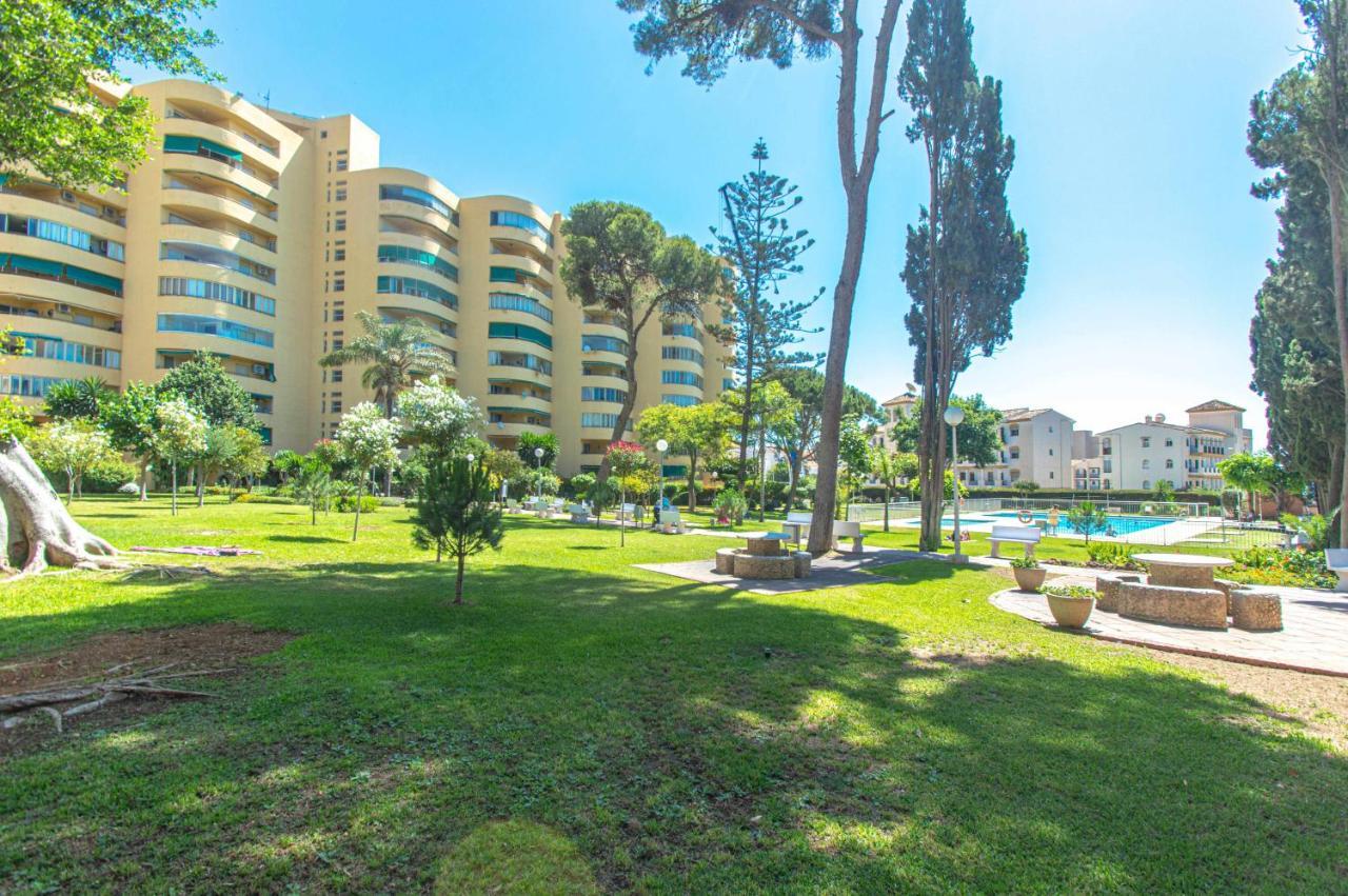 El Rocio En La Playa De Cariluela Apartment Torremolinos Luaran gambar